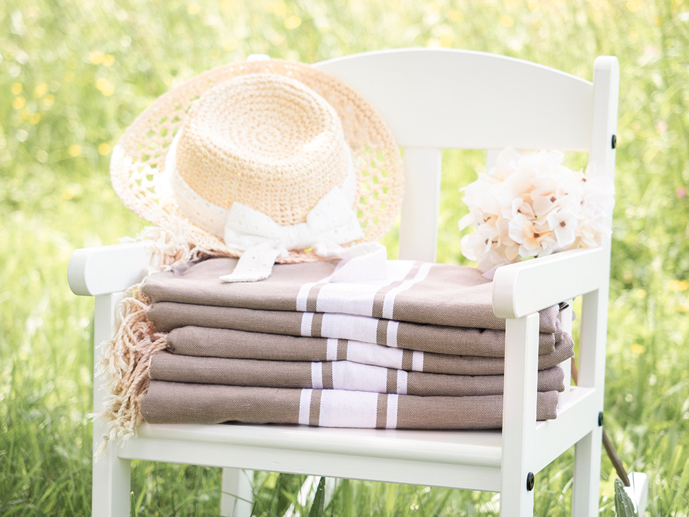 Taupe