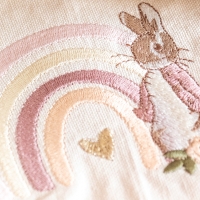 Lapin au pied de l'arc en ciel