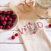 Peter & Initiales Cerise