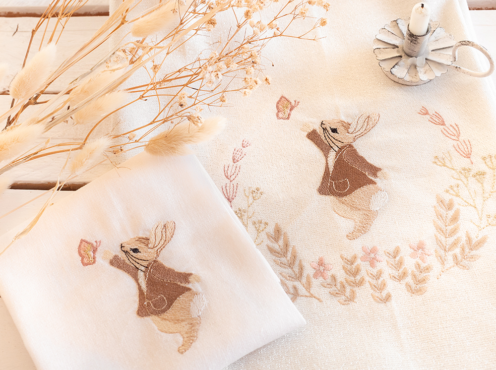 Pierre Lapin et le papillon
