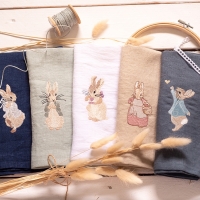 Modèle lapin serviette blanche