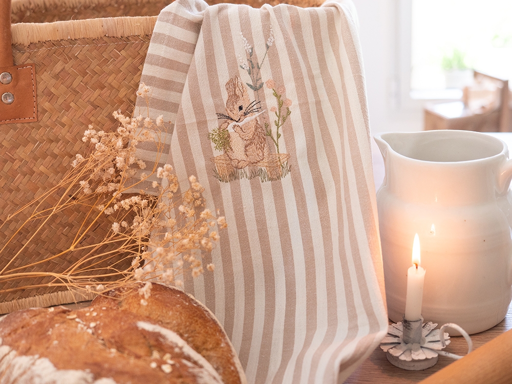 Tea Towel - Lapin et sa carotte blanche