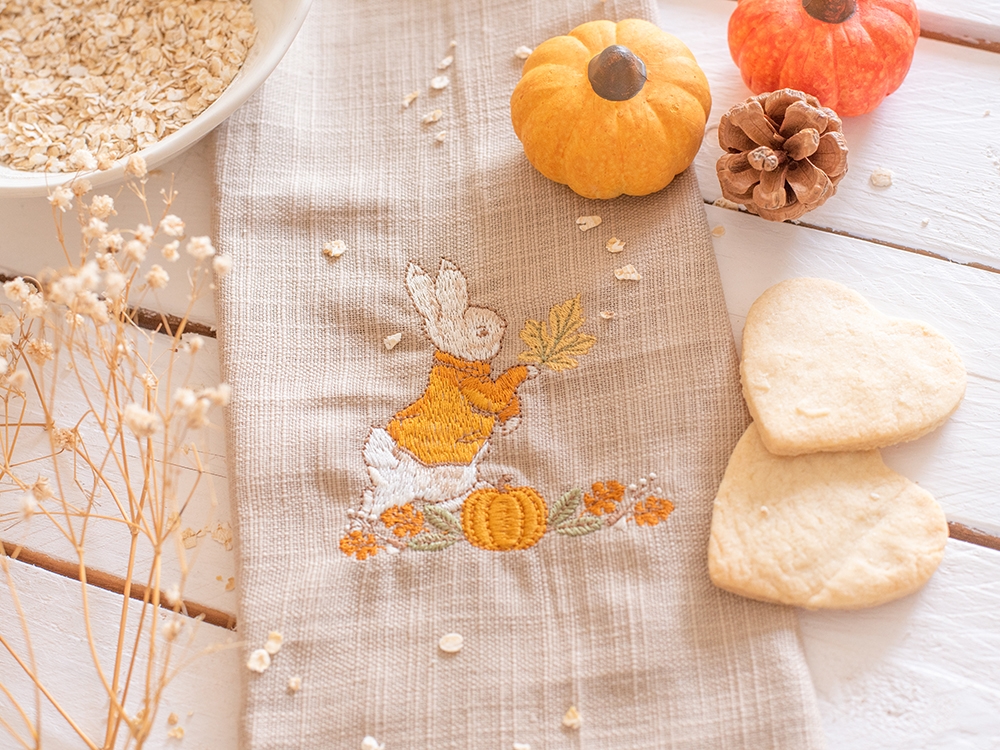 Serviette de table en coton - Pierre Lapin et le temps des récoltes d'automne