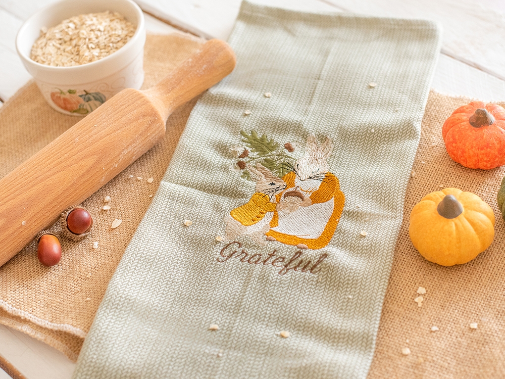 Tea Towel - Pierre Lapin et la gratitude