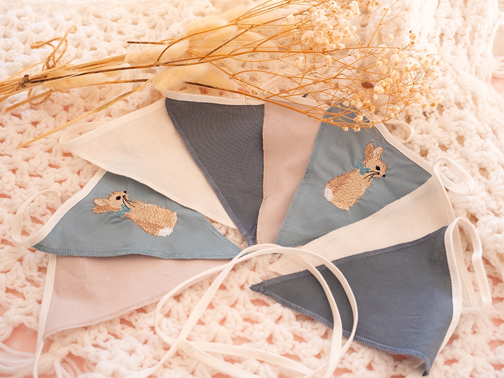 Guirlande de fanions - Petit Lapin et fanions bleu